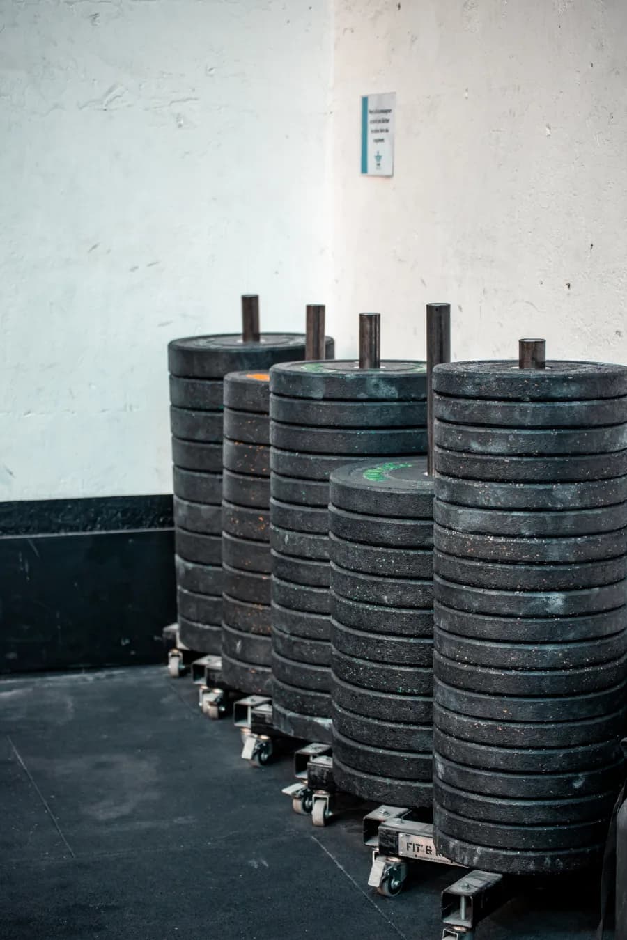 Disques bumper olympiques empilés
